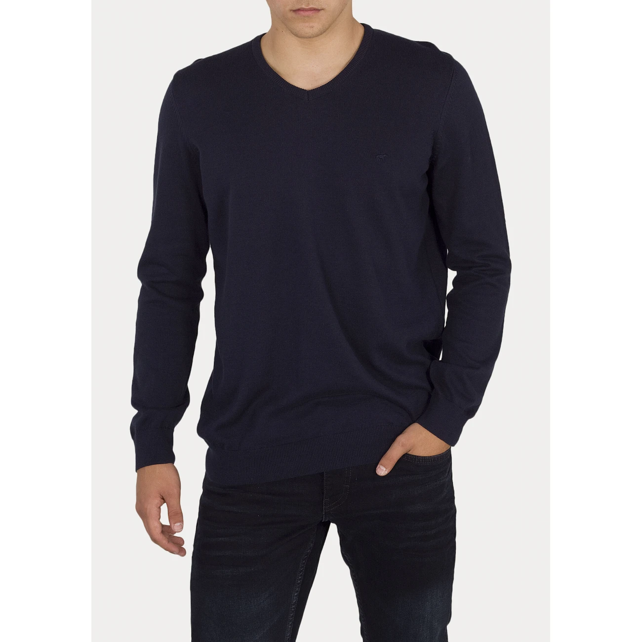 1006813-4136 Mustang pulóver