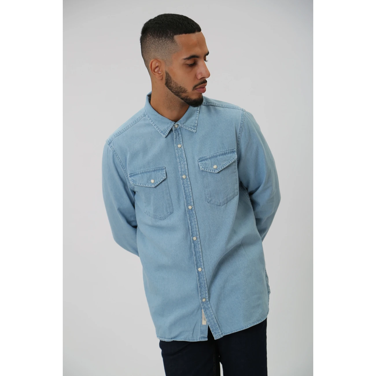 1014132-5000-210 Mustang ing