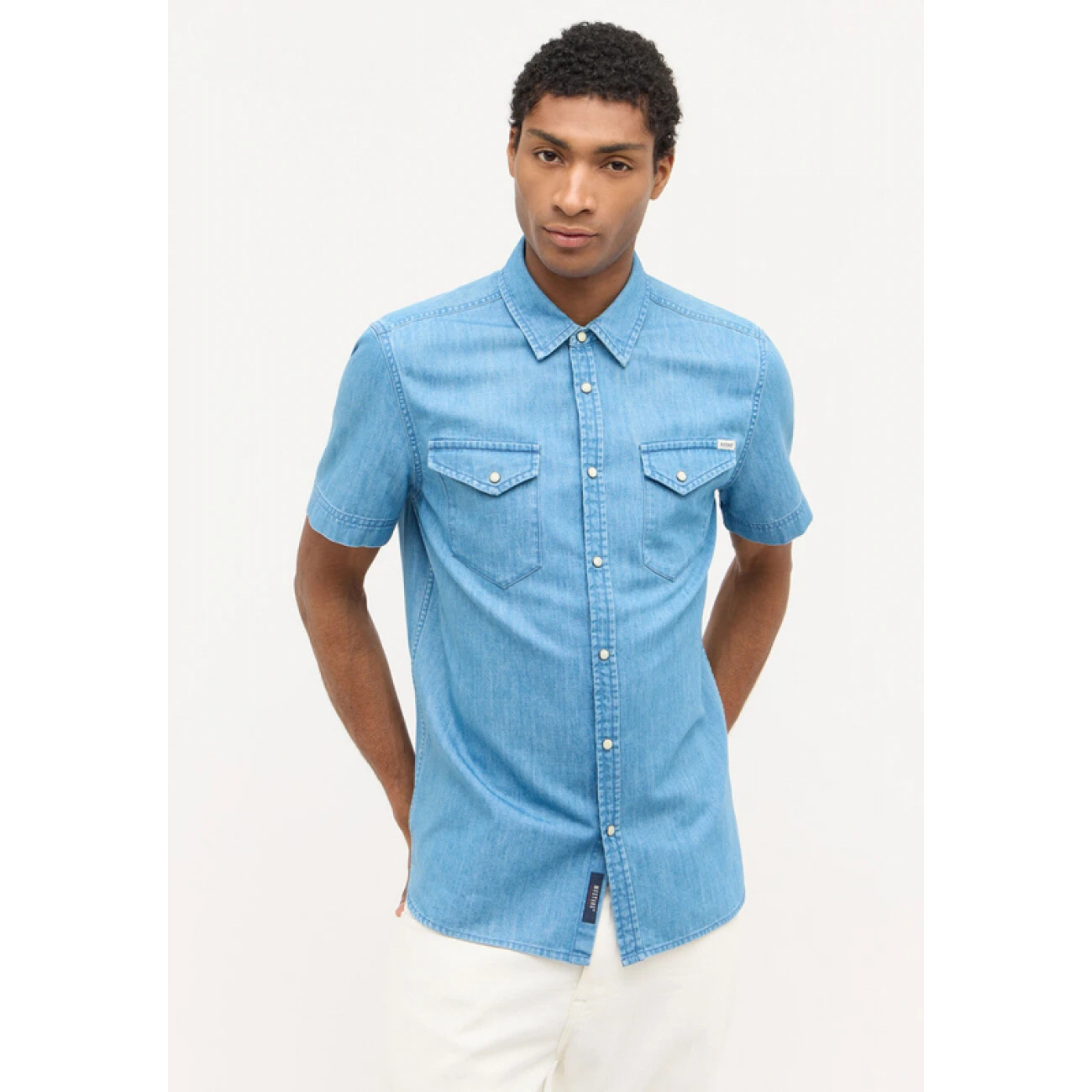 1015234-5000-200 Mustang ing