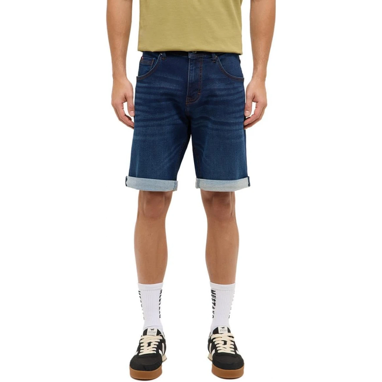 1017455-5000-313 Mustang Chicago short