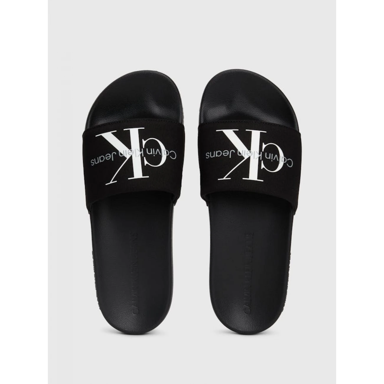 ym0ym00061bds Calvin Klein papucs